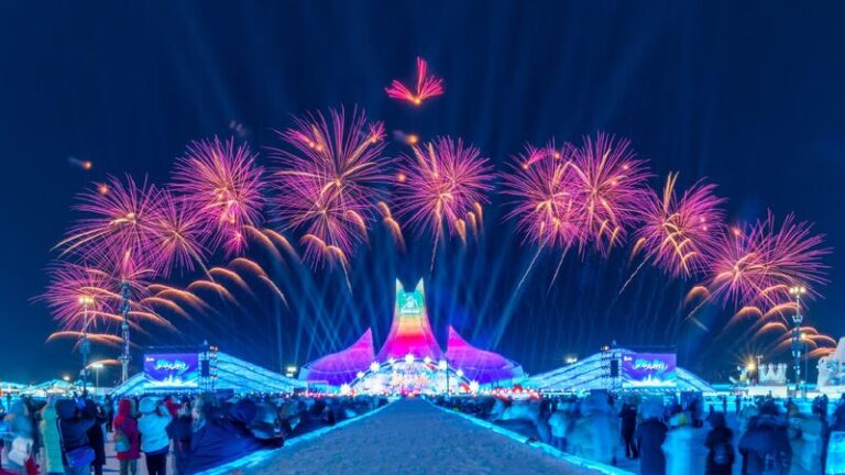 Dazzling fireworks light up a dream of snow and ice in Harbin