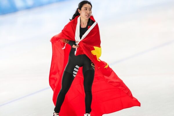 Exclusive: Chinese skater Han reflects on gold medal win video poster