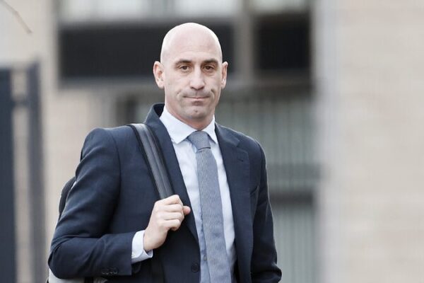 Spain’s Ex-Football Chief Fined for Unwanted Kiss During World Cup Former Spanish football chief Rubiales fined over non-consensual kiss