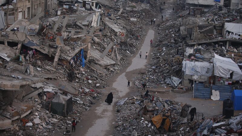 Israel calls up reservists as fears for fragile Gaza ceasefire rise