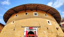 Discover the Magic of Yongding Tulou: China’s Ancient Earth Castles! Live: Discover Fujian Tulou in Yongding County