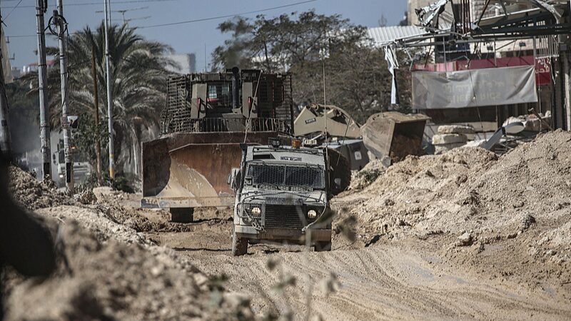 Live_Palestinians_gather_in_Khan_Younis_to_receive_released_prisoners_poster - My Global News: Young Voices Live: Palestinians gather in Khan Younis to receive released prisoners video poster