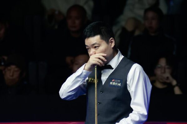 Murphy knocks out Ding to advance to quarterfinals at WST World Open