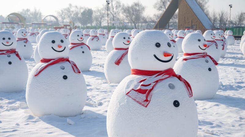Snowman_tribe_entertains_visitors_in_Harbin - My Global News: Young Voices 'Snowman tribe' entertains visitors in Harbin