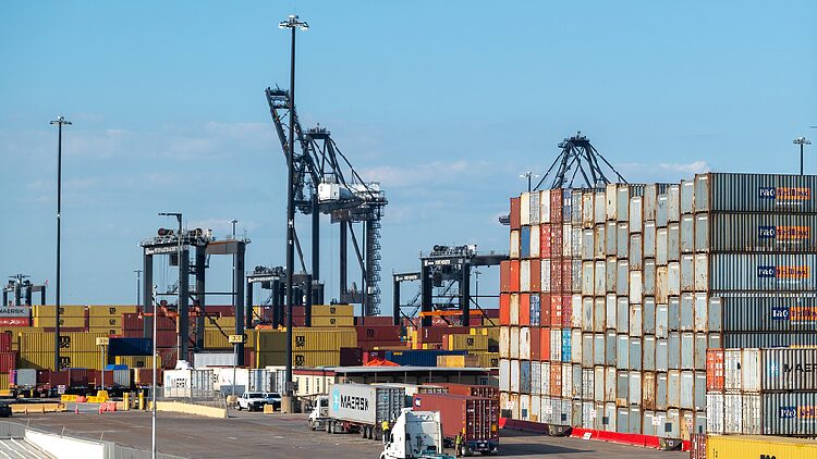 US_imposes_10_percent_tariff_on_Chinese_goods - My Global News: Young Voices U.S. imposes 10 percent tariff on Chinese goods