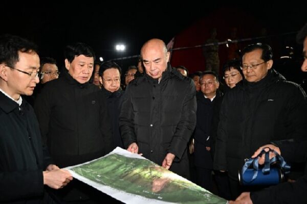 Rescue Heroes in Action After Landslide in Southwest China! Vice premier stresses all-out rescue efforts in SW China's landslide