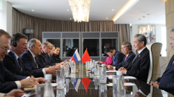 Wang Yi, Lavrov discuss strengthening China-Russia ties at G20 meeting