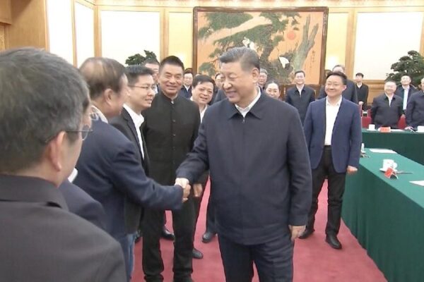 President Xi Meets China’s Tech Heroes π¦ΈββοΈ Who are the tech giants attending symposium with President Xi?