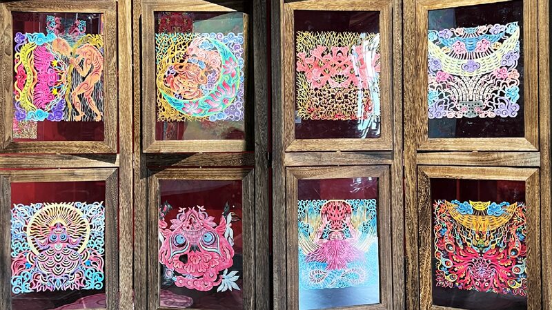 Artwork establishes a tie between paper cutting and Chinese characters