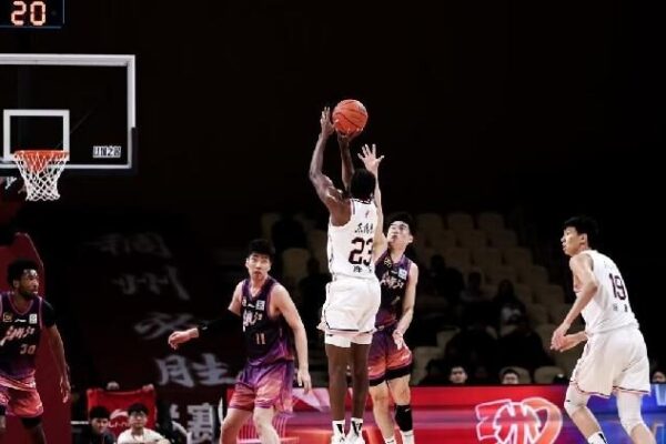 Guangdong Tigers Make Epic Comeback to Win 118-111! CBA: Guangdong rally from behind to beat Zhejiang 118-111