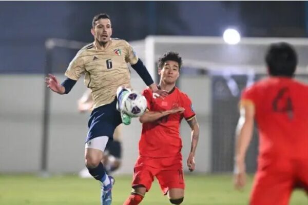 China Wins 3-1 Against Kuwait as Serginho Makes Birthday Debut ๐โฝ China beat Kuwait 3-1 in friendly as naturalized Serginho makes debut video poster