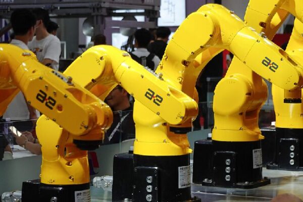 China Launches New Center to Make Machines Smarter! π China launches innovation hub for high-end equipment testing