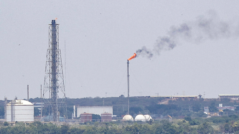 China opposes U.S. move to punish countries buying Venezuelan oil