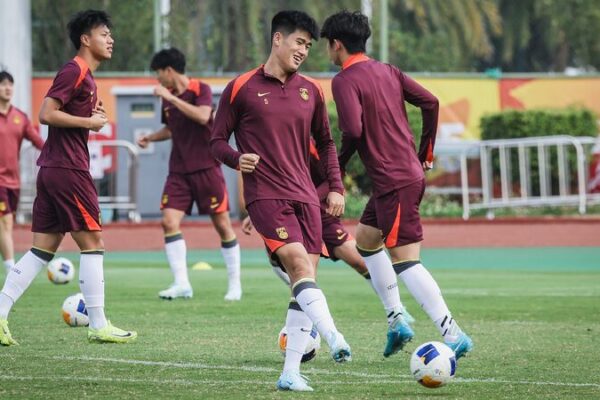 China’s New Soccer Squad Gears Up for World Cup Qualifiers ⚽ China unveil 32-man squad for crucial World Cup qualifiers