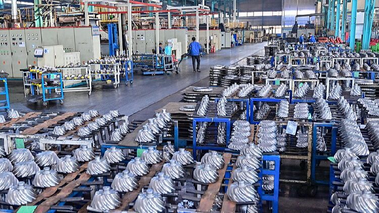 Chinas_manufacturing_PMI_bounces_back_at_502_in_February - My Global News: Young Voices China's manufacturing PMI bounces back at 50.2 in February