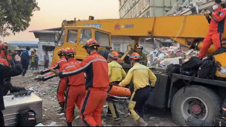 Chinese rescuers pull 4 survivors from rubble in Myanmar's Mandalay