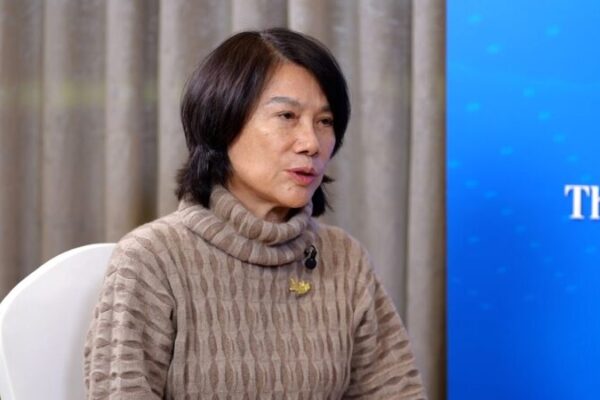 Meet Dong Mingzhu: China’s Inspiring Business Leader ๐ Discussion with NPC Deputy Dong Mingzhu, Chair of Gree video poster