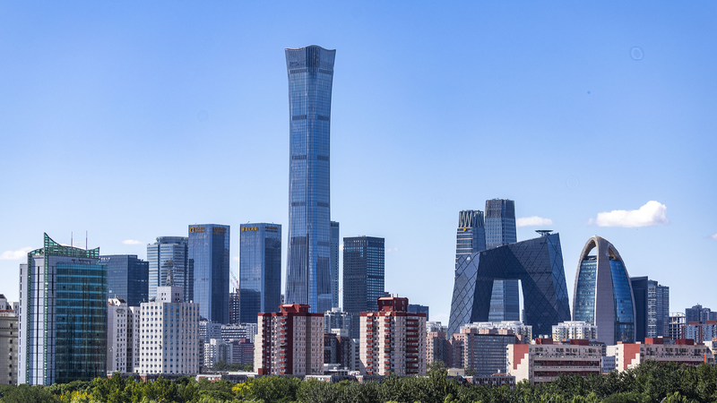 Feature program on President Xi's economic thought begins broadcasting