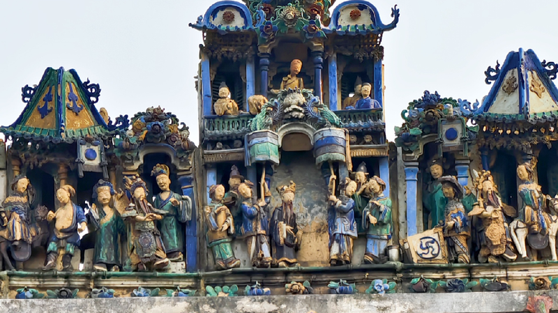 Look_up_Exquisite_ceramic_ridges_on_Foshan_Ancestral_Temples_roofs - My Global News: Young Voices Look up! Exquisite ceramic ridges on Foshan Ancestral Temple's roofs