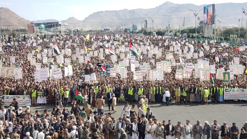 Maritime routes tense 'as long as Houthis control Yemen's coast'