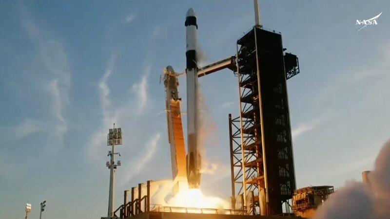 NASA, SpaceX launch crew to replace stranded astronauts video poster