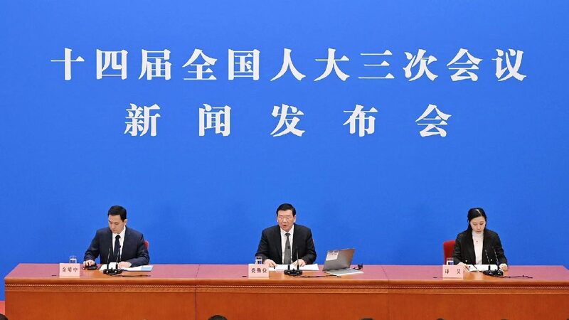 NPC spokesperson expresses confidence in China's economic prospects