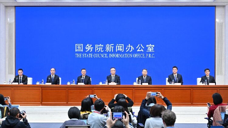 New policy measures unveiled to encourage consumption