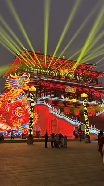 Night_stroll_in_Tang_Paradise_Xians_illuminated_royal_charm_garden_poster - My Global News: Young Voices Night stroll in Tang Paradise: Xi'an's illuminated royal charm garden video poster