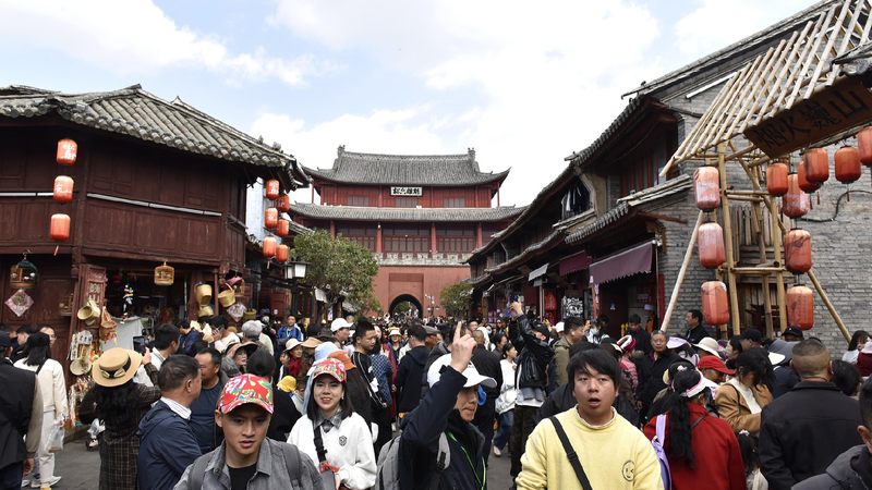 Service consumption and 'investing in people' key to expanding demand