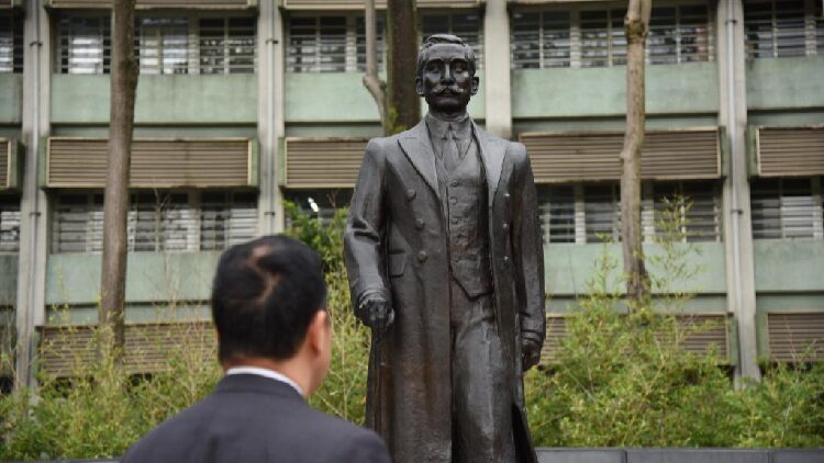 Taiwan commemorates Dr. Sun Yat-sen 100 years after death