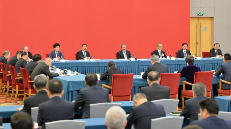 Top Chinese leaders join NPC, CPPCC discussions