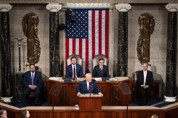 Trump Tells America ‘We’re Back!’ But Faces Protests in Congress Trump touts start to term in Congress, drawing catcalls from Democrats