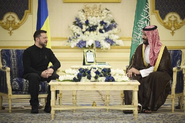 U.S., Ukraine begin talks on Ukraine crisis in Saudi Arabia