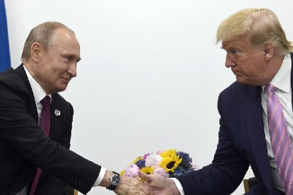 Trump and Putin to Discuss Peace in Ukraine: Ceasefire Ahead? ποΈ Upcoming Trump-Putin talks: Is a ceasefire likely?