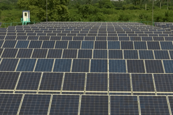 China Helps Cuba Shine Bright with Solar Energy! China assists Cuba in solving power blackouts video poster