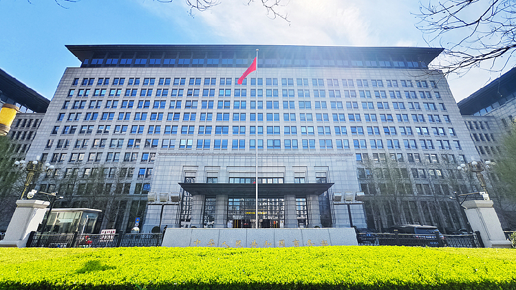 China extends anti-dumping duties on Japanese paper