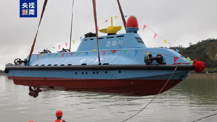 Meet ‘Blue Whale’: China’s Awesome New Underwater Robot! ๐ China launches pioneering high-speed submersible unmanned vessel