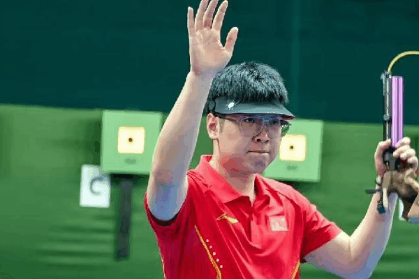 China’s Hu Kai Wins Gold in Men’s 10m Air Pistol at ISSF World Cup in Lima! 🎯🥇 China's Hu Kai wins men's 10m air pistol at ISSF World Cup in Lima