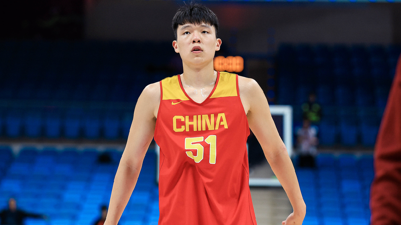 19-Year-Old Chinese Basketball Star Yang Hansen Aims for the NBA! Chinese basketball center Yang Hansen confirms entry into NBA Draft