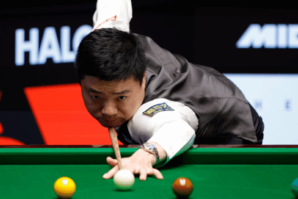 Ding Junhui Triumphs to Reach World Snooker Championship Last 16! Ding beats Surety 10-7 to reach World Snooker Championship last 16
