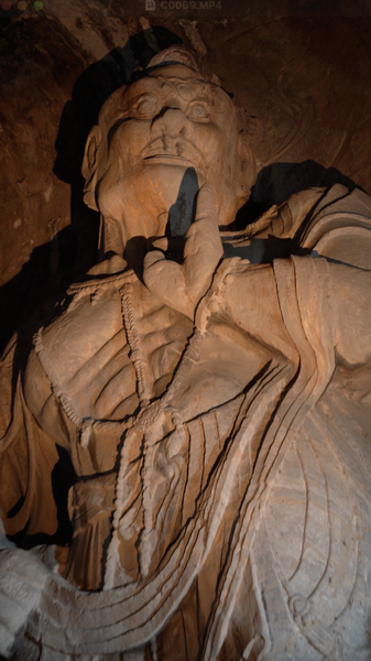 International_journalists_awed_by_majestic_Longmen_Grottoes_poster - My Global News: Young Voices International journalists awed by majestic Longmen Grottoes video poster