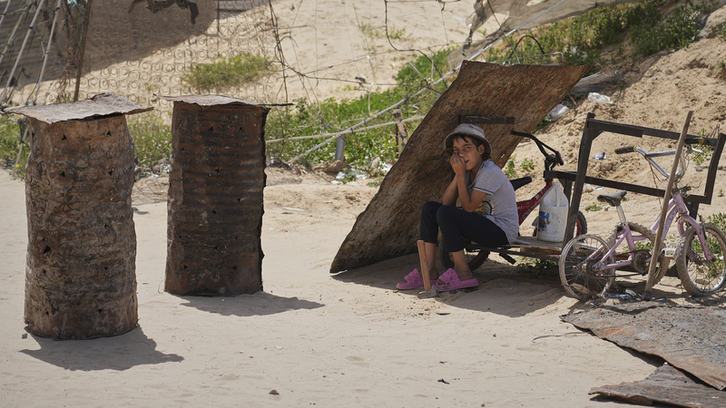 Israeli forces have completed encirclement of Gaza's Rafah: military