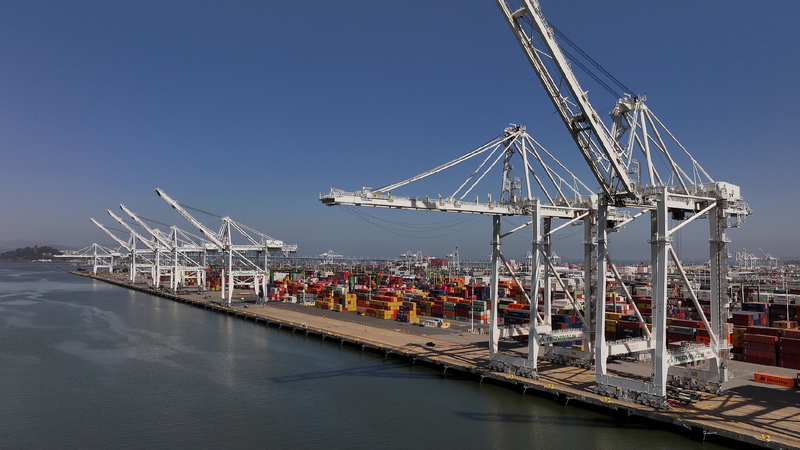 LNG trade group says impossible to follow Trump rules on Chinese ships