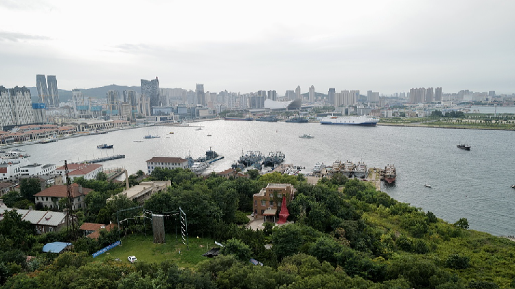 Live_The_sea_and_city_beneath_Yantai_Mountain_in_Shandong_Province - My Global News: Young Voices Live: The sea and city beneath Yantai Mountain in Shandong Province