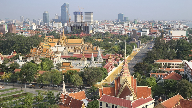 Live: Xi Jinping and Cambodian leaders hold meetings video poster