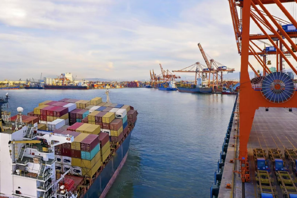 Countries Around the World Respond to US Tariff Increases Major economies strike back against US tariff hikes