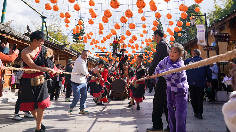 Mountains_echoes_mingle_with_sacred_wooden_drum_beats_of_Wa_people - My Global News: Young Voices Mountains' echoes mingle with sacred wooden drum beats of Wa people
