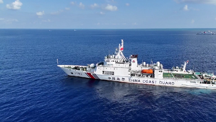 Philippine vessel repelled after provocative actions near Huangyan Dao