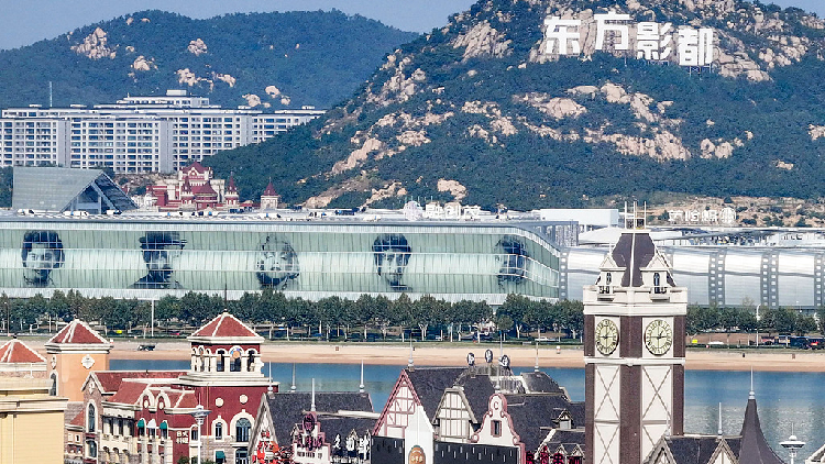 Qingdao’s Movie Magic: China’s Coolest Film Studio Unveiled! 🎥 Qingdao: A high-tech hub for Chinese movies
