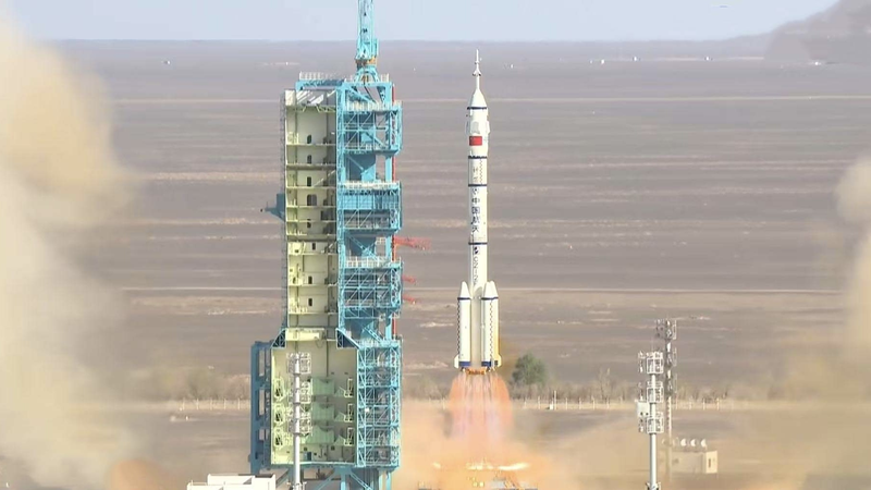 Shenzhou-20: China launches 3 astronauts into space video poster